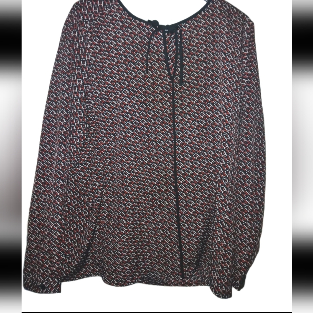 Ann Taylor - Women's Red/White/Black Casual Long Sleeve Blouse. Size 18